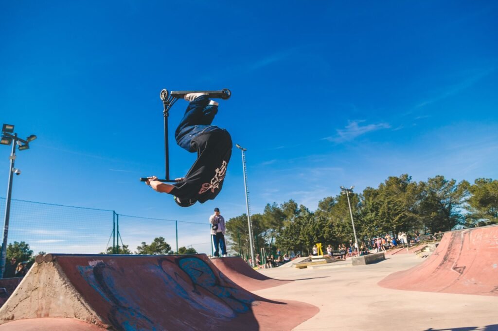 trottinette freestyle enfant trick skatepark Fuveau AllRide Academy