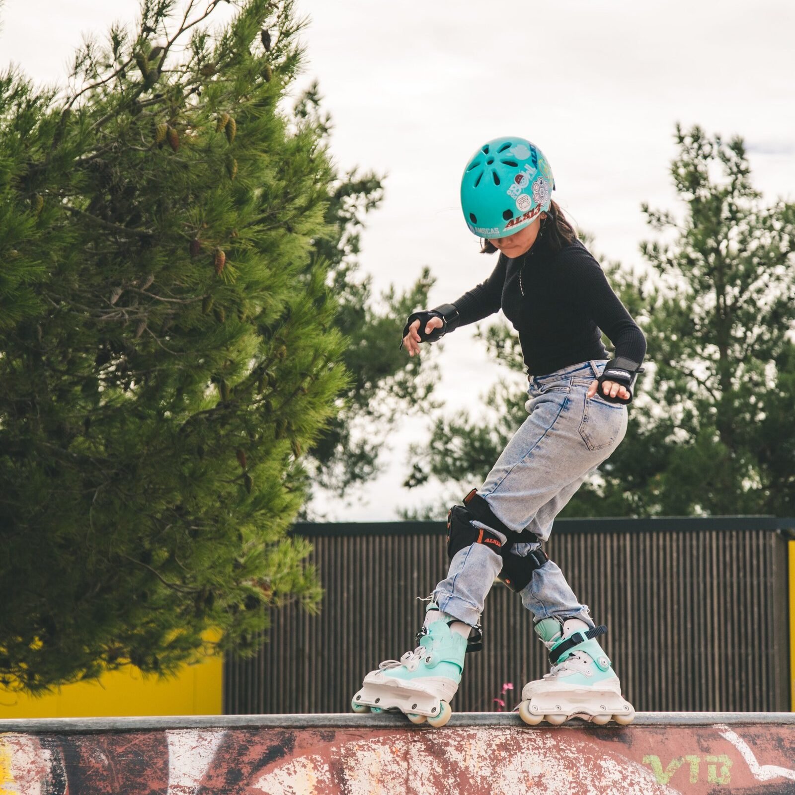 le club de glisse près d'aix-en-provence pour des cours de roller, de skate et de trottinette 9-14 ans